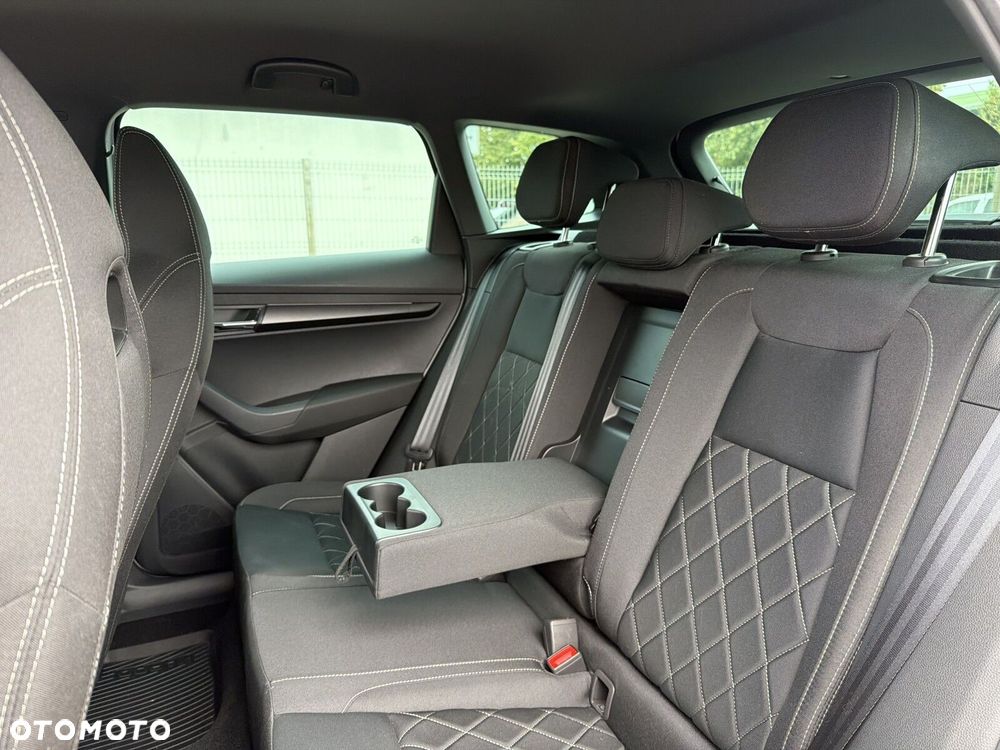 Skoda Karoq 2.0 TSI 4x4 Sportline DSG - 24