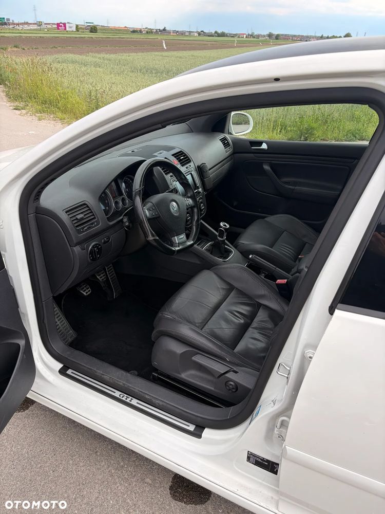 Volkswagen Golf 2.0 TSI GTI - 8