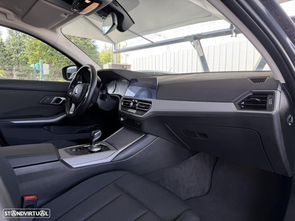 BMW 330 e Corporate Edition Auto - 37