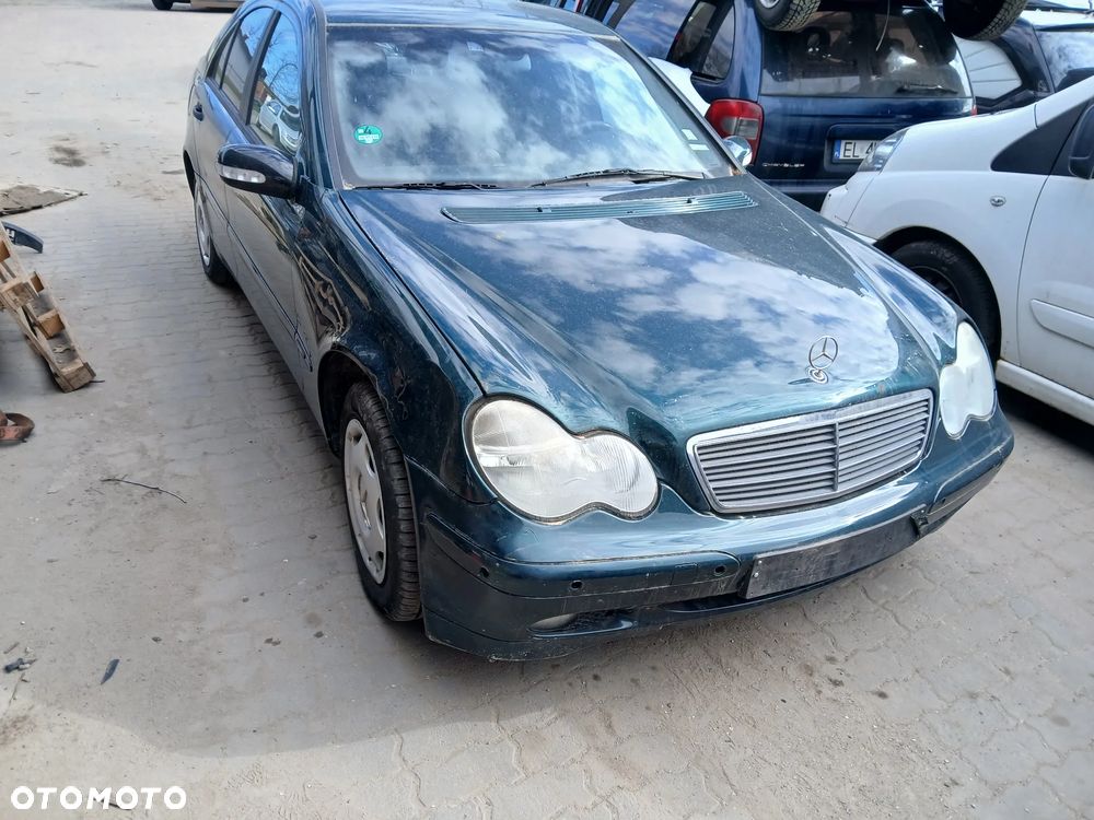 mercedes w203 sedan 816 maska zderzak lampa grill błotnik drzwi zbiornik paliwa szyba - 2