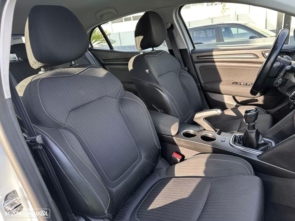 Renault Mégane 1.5 Blue dCi Intens - 41
