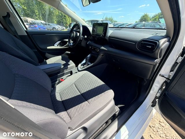 Toyota Yaris 1.5 Premium CVT - 18