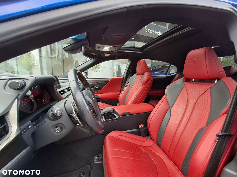 Lexus ES 300h F Sport Edition - 7