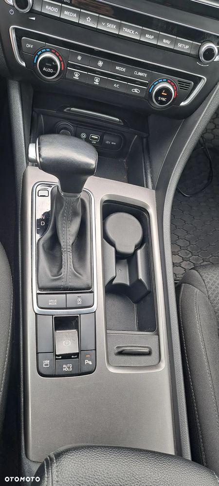 Kia Optima 1.6 CRDI SCR L DCT - 9