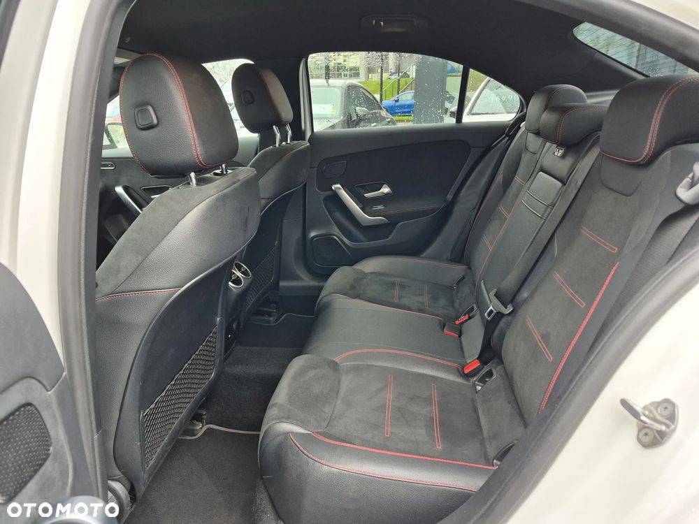 Mercedes-Benz Klasa A 200 AMG Line 7G-DCT - 22