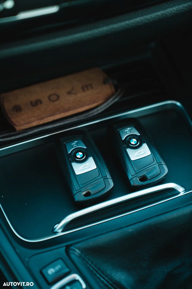 BMW Seria 3 318d - 16