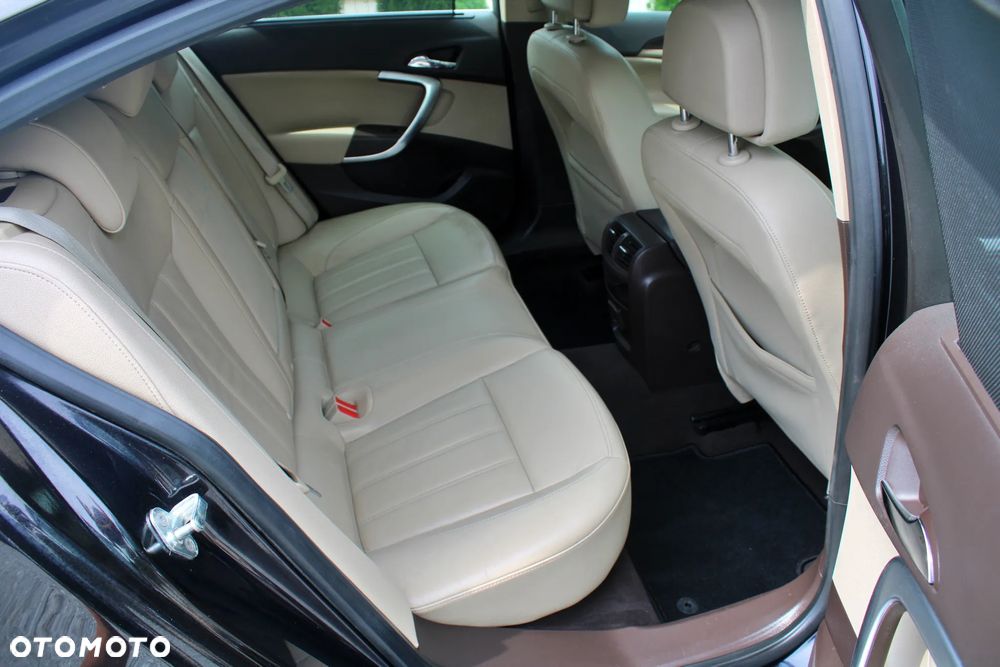 Opel Insignia - 29