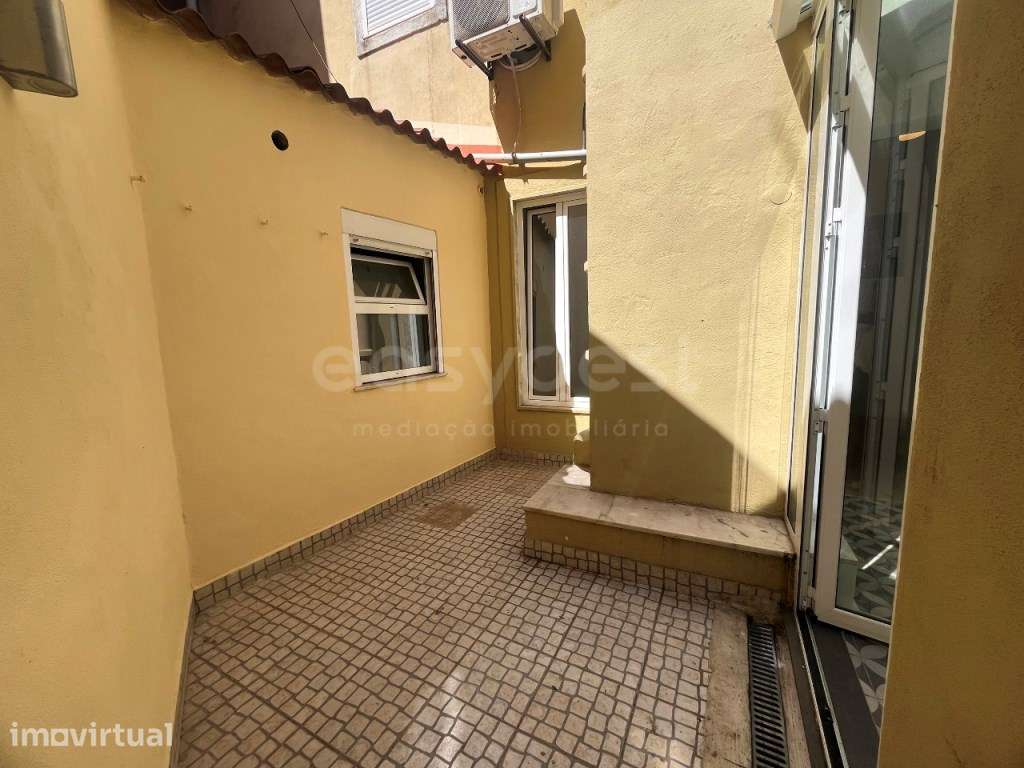 Apartamento T1 convertido em T2 com terraço, totalmente remodelado,... - Grande imagem: 3/19