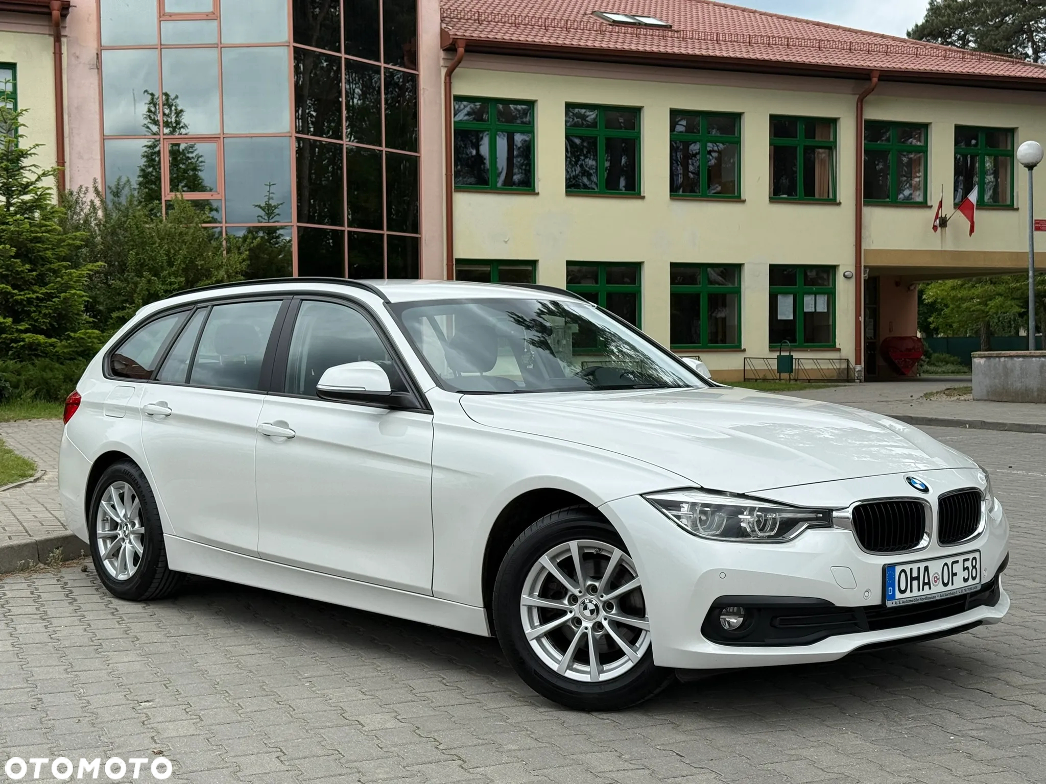 BMW Seria 3 318d Sport Line Shadow - 4