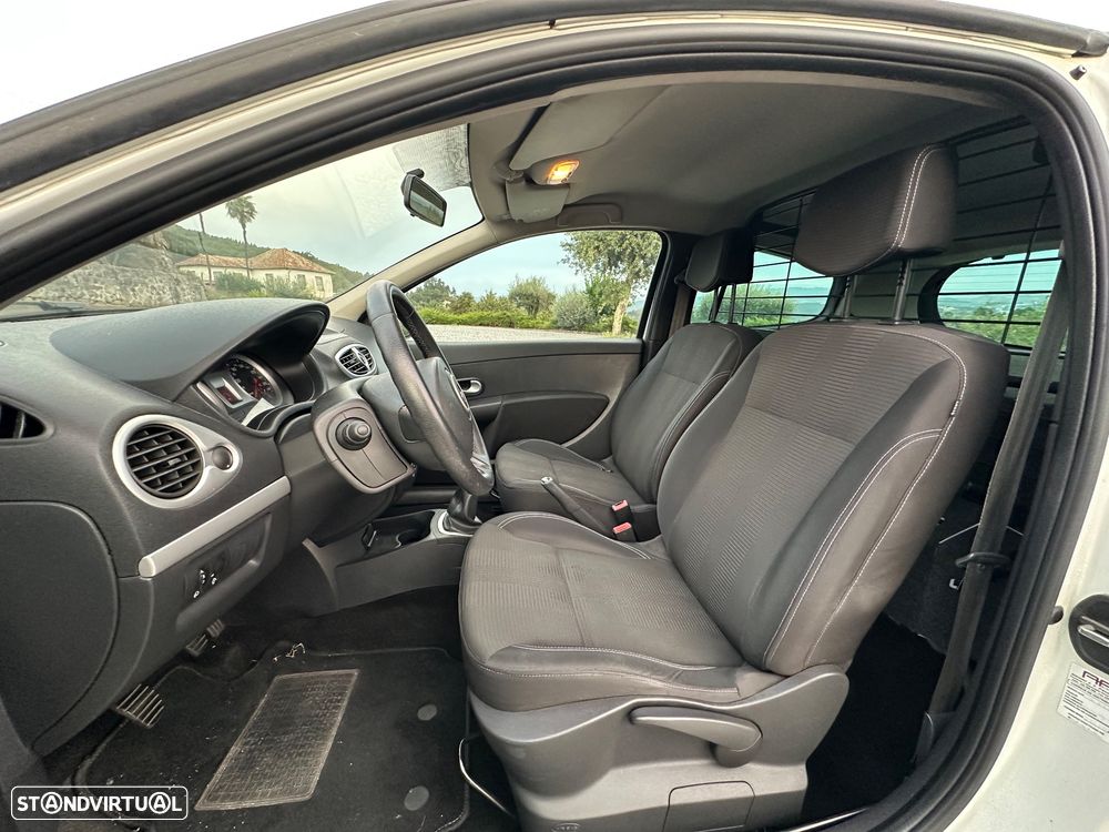 Renault Clio - 13