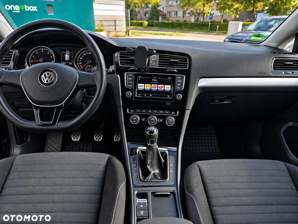 Volkswagen Golf 1.6 TDI BlueMotion Comfortline - 5