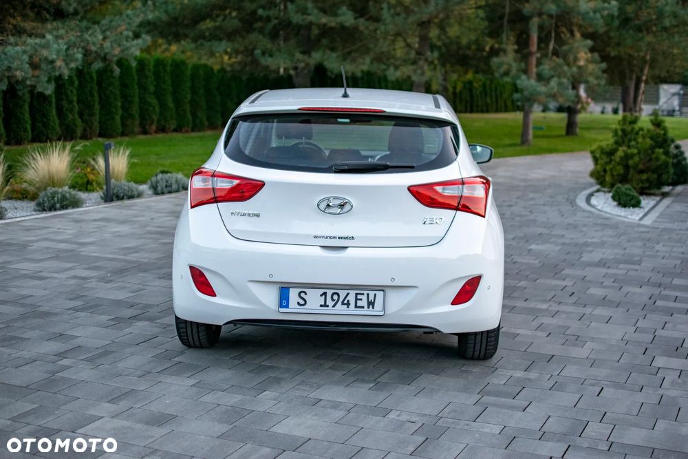 Hyundai i30 - 24
