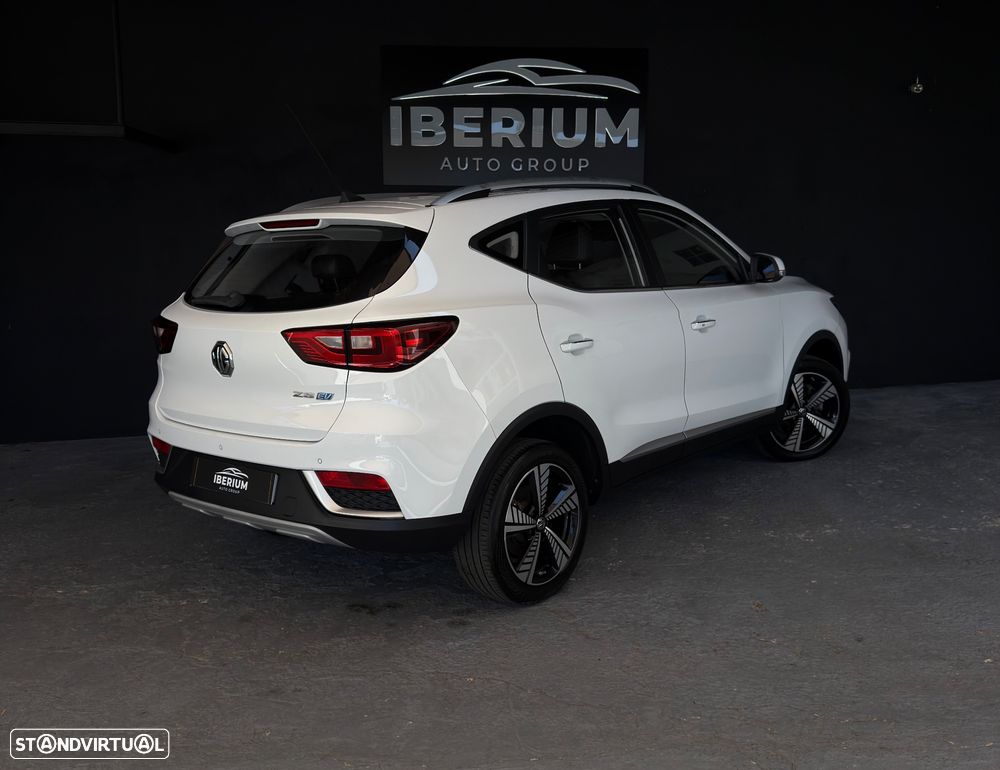 MG ZS Luxury - 11