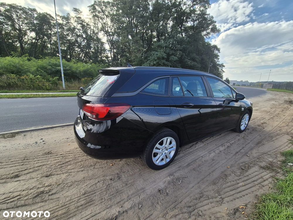Opel Astra - 4