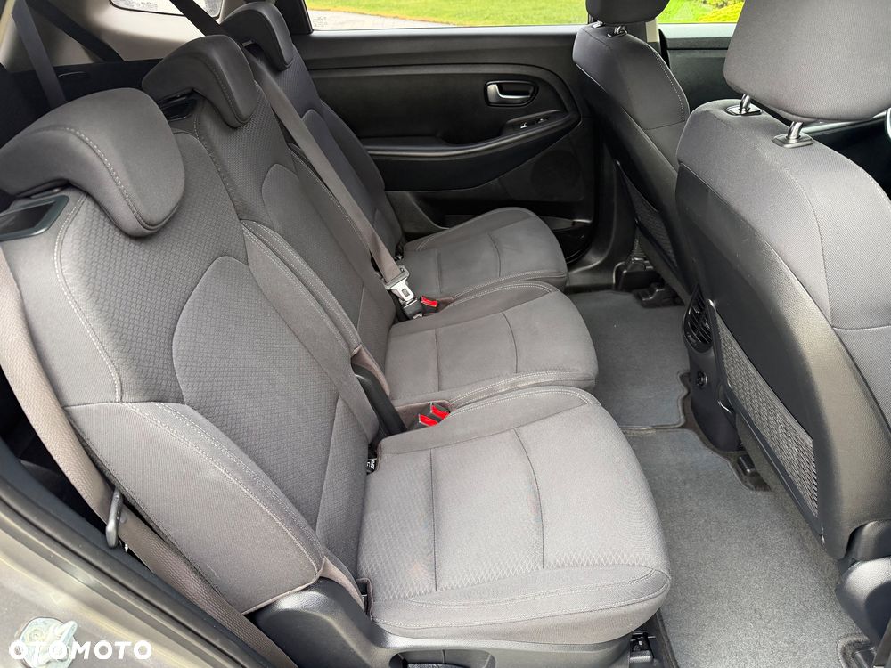 Kia Carens 1.7 CRDi XL 7os - 16