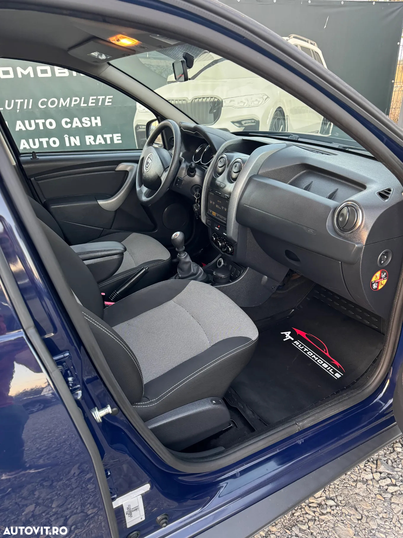 Dacia Duster 1.5 dCi 4x4 Laureate - 12