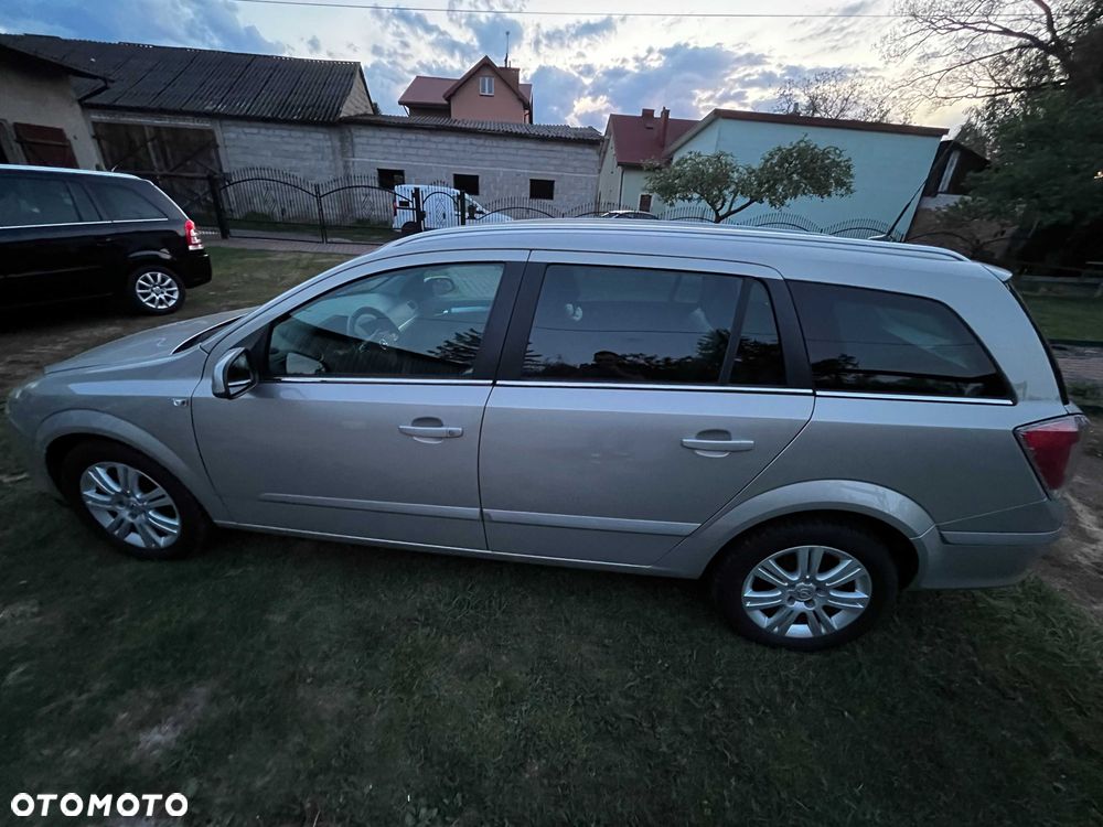 Opel Astra - 2