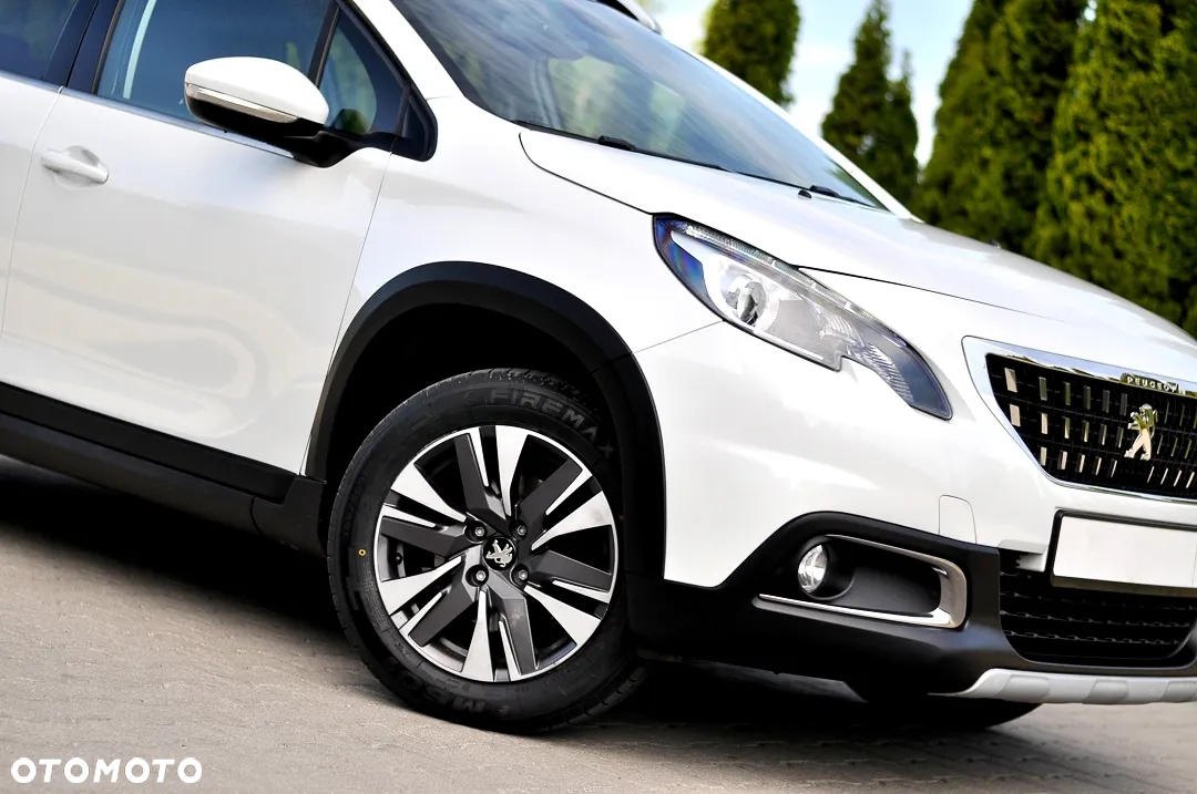 Peugeot 2008 1.2 Pure Tech GPF Allure S&S - 3