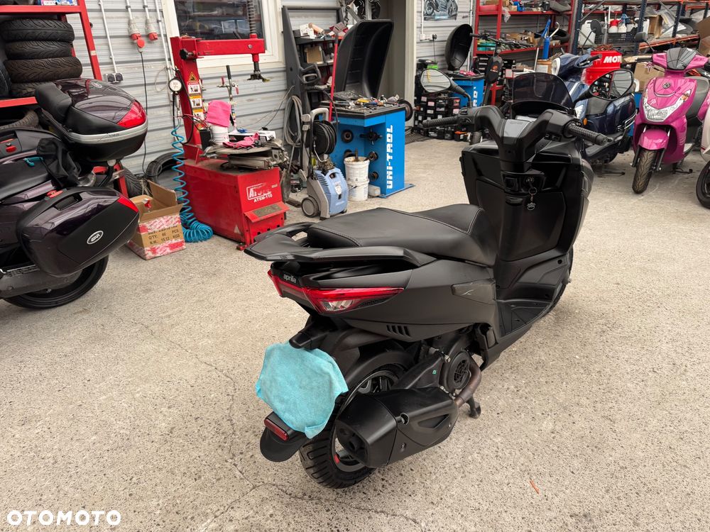 Aprilia SR - 9