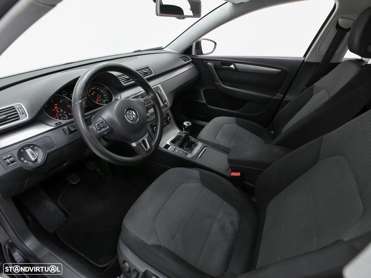 VW Passat Variant - 7