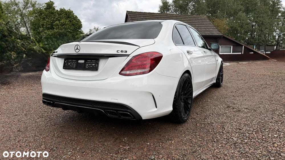 Mercedes-Benz Klasa C AMG 63 - 14