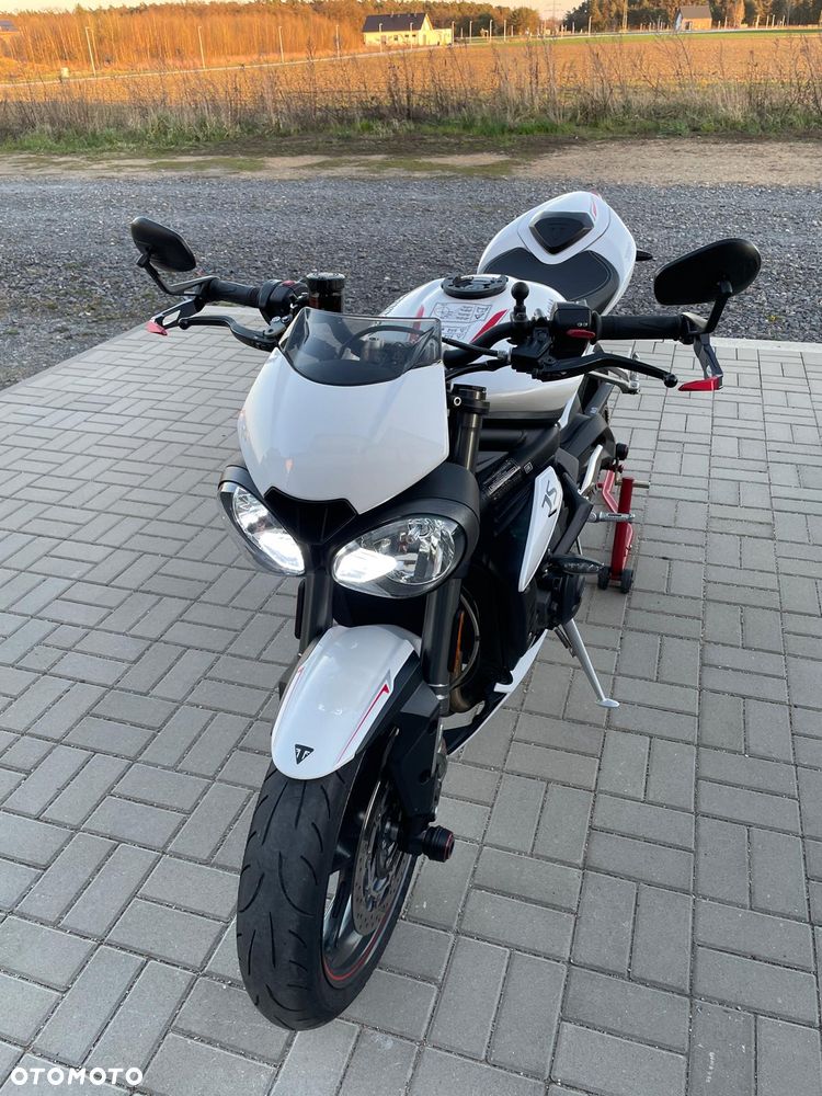 Triumph Street Triple - 5