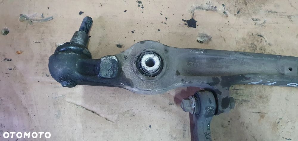 Wahacz prawy przód przedni prawy łącznik Audi A6 C6 - 2