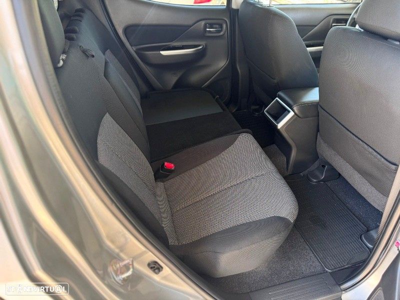 Mitsubishi L200 2.3 DI-D Strakar CD Connect Edition 4WD - 38