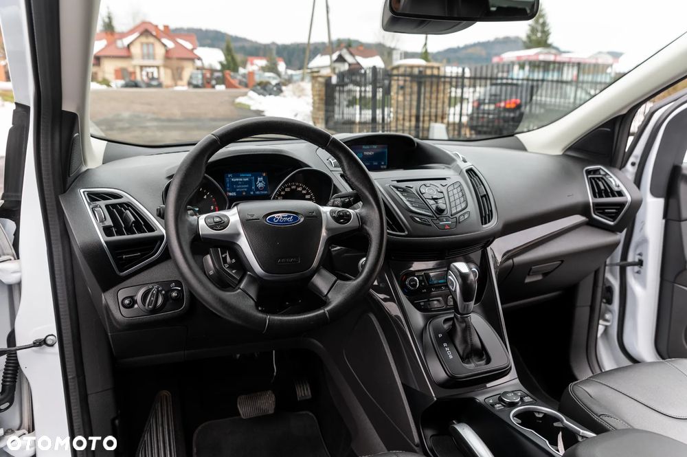 Ford Kuga 2.0 TDCi 4WD Titanium Plus - 35