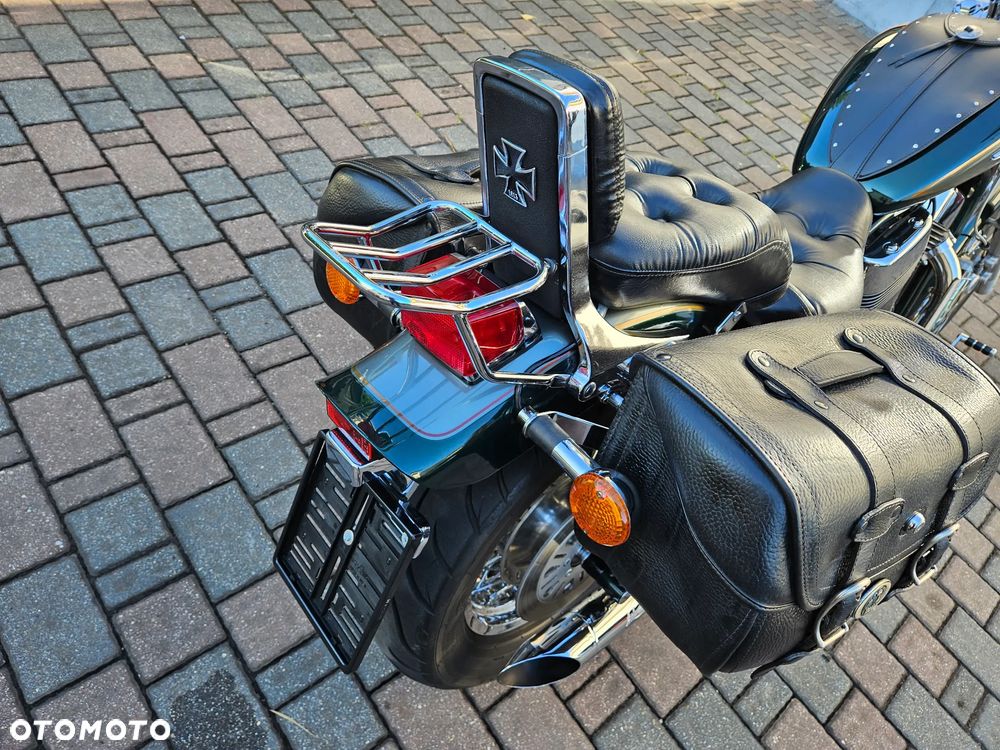 Suzuki Intruder - 27
