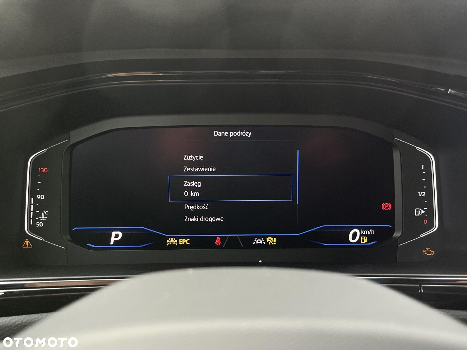 Volkswagen T-Roc - 38