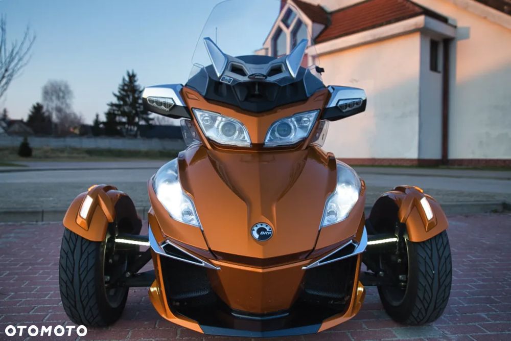 Can-Am Spyder - 31