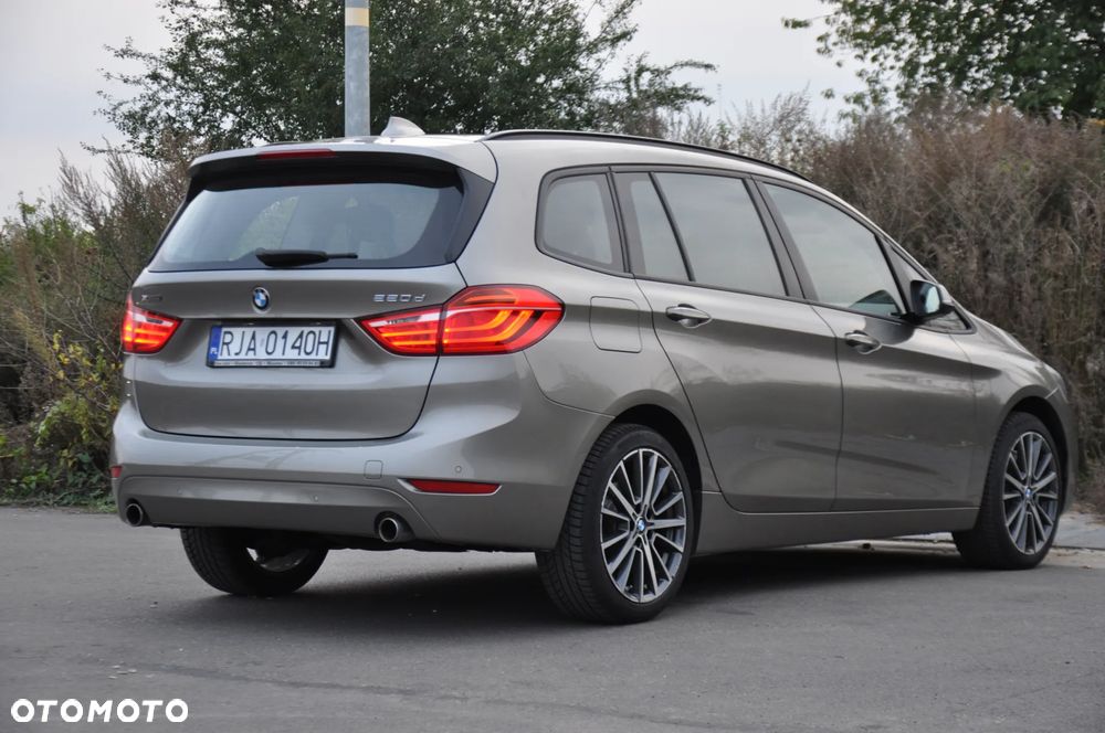 BMW Seria 2 220d Gran Tourer Advantage - 6