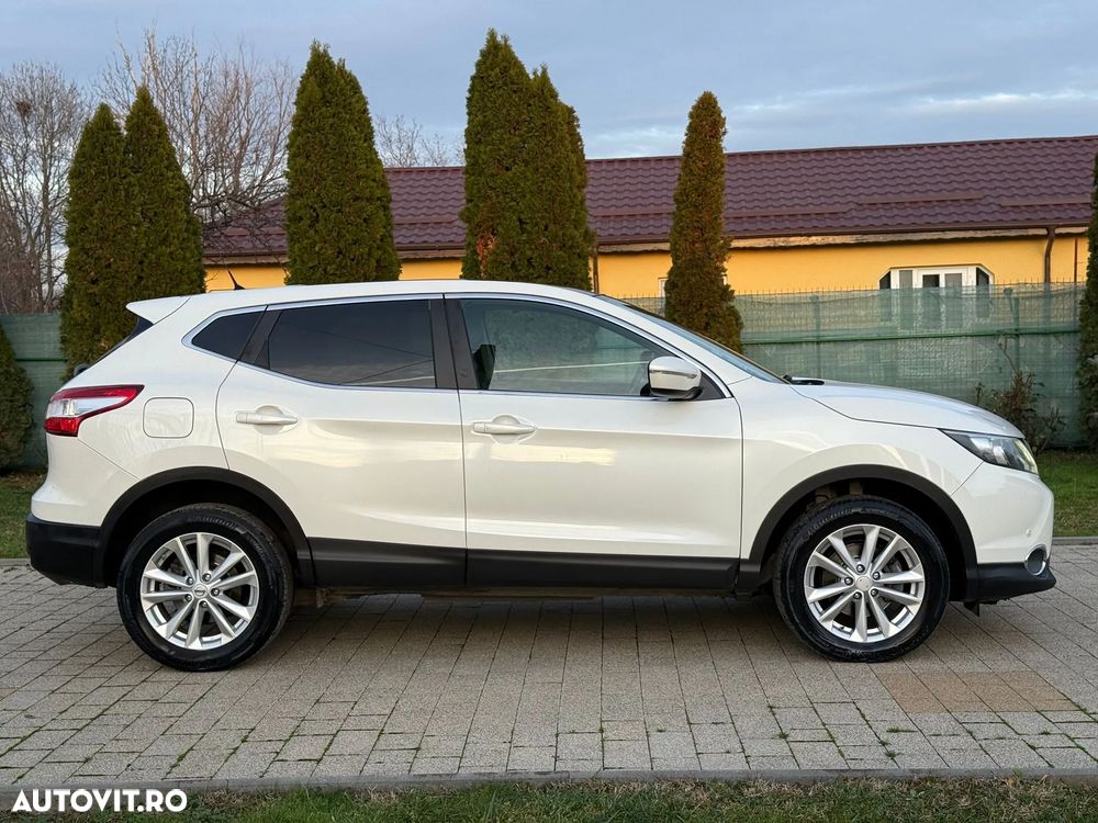Nissan Qashqai 1.6 DCI N-Connecta - 20
