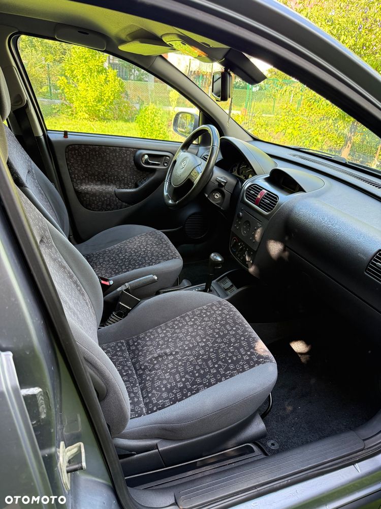 Opel Corsa 1.4 16V Elegance - 13