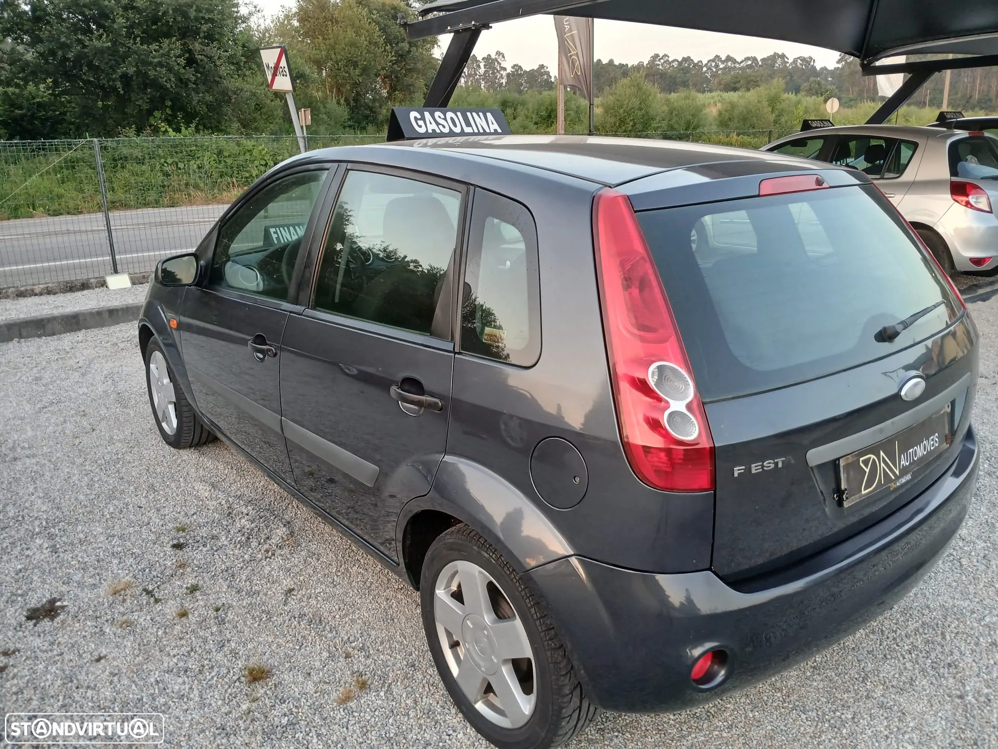 Ford Fiesta 1.25 X-Trend - 14