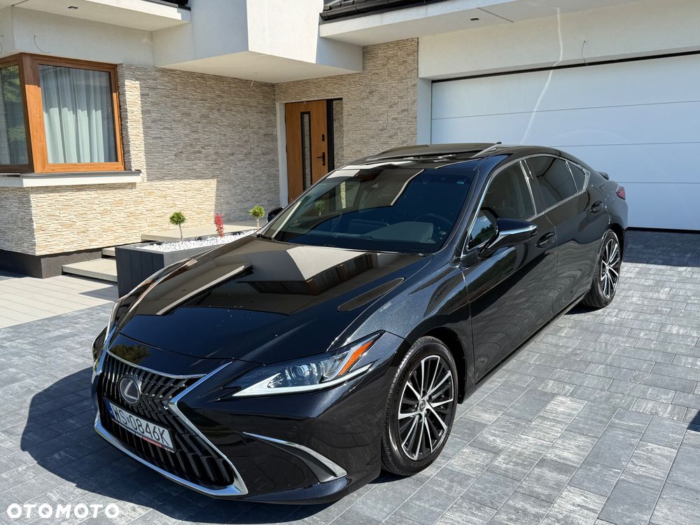 Lexus ES - 5