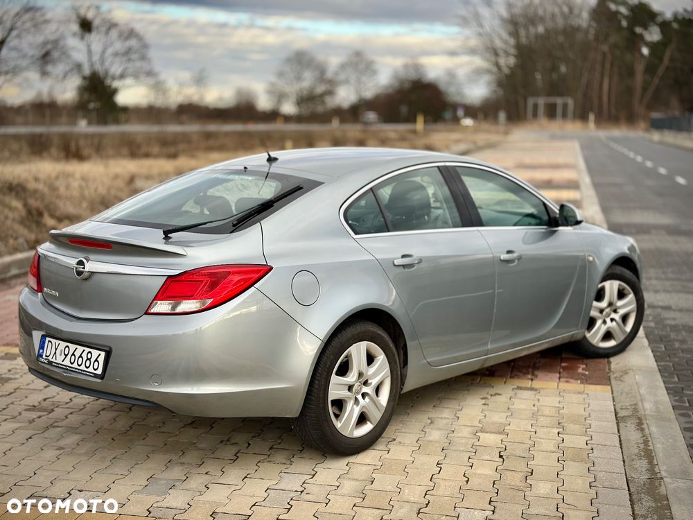 Opel Insignia 1.6 Design Edition - 8