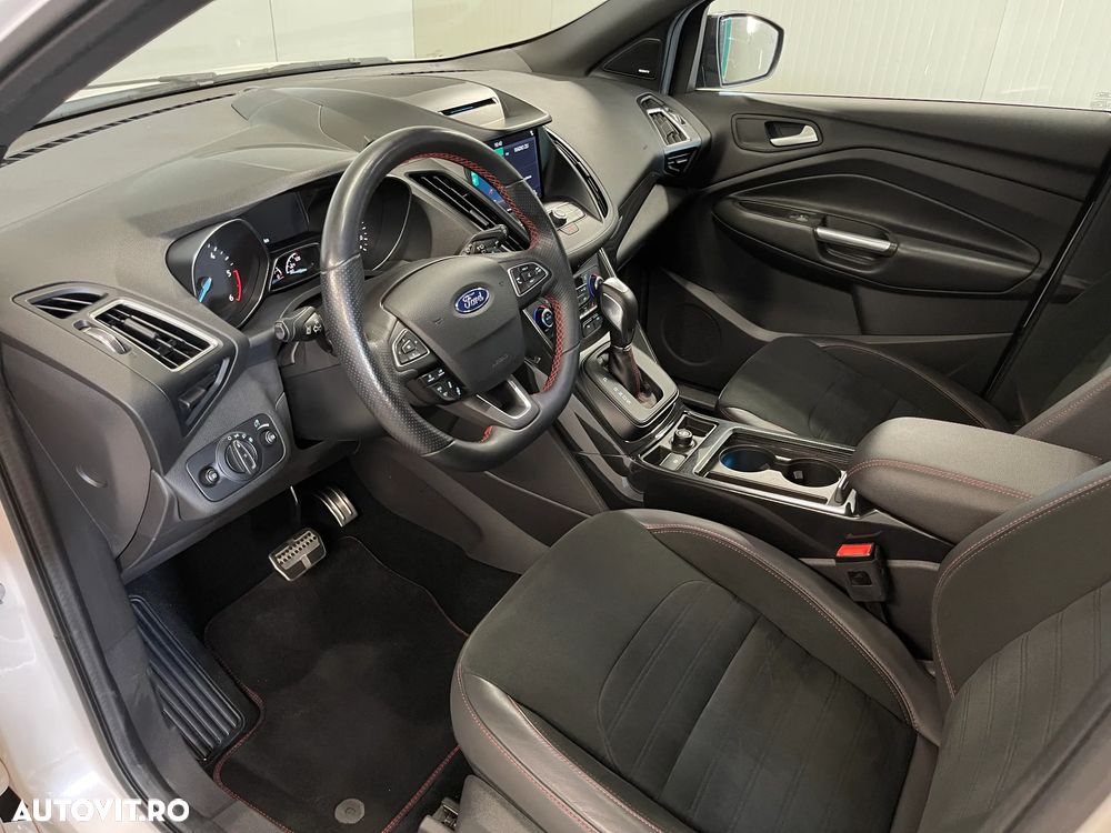 Ford Kuga 2.0 TDCi 4WD Powershift ST-Line - 5