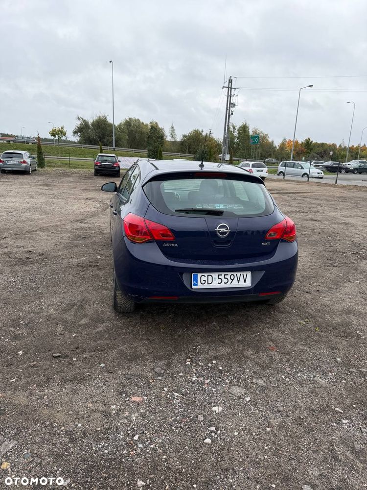 Opel Astra - 8