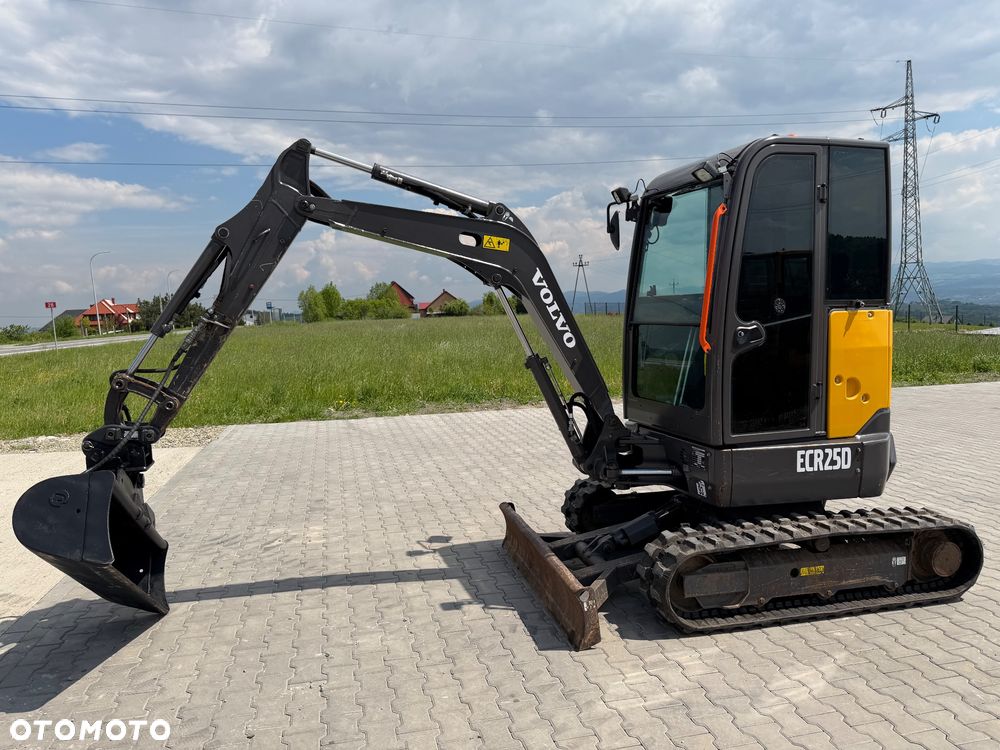 Volvo ECR25D - 10