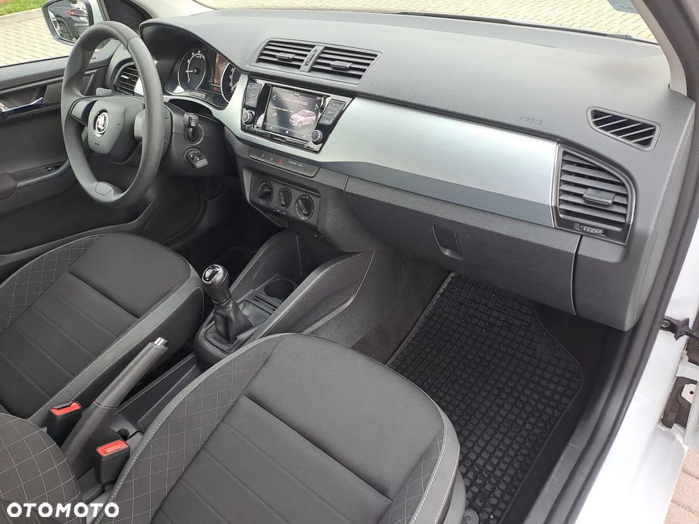 Skoda Fabia 1.0 TSI Ambition - 10