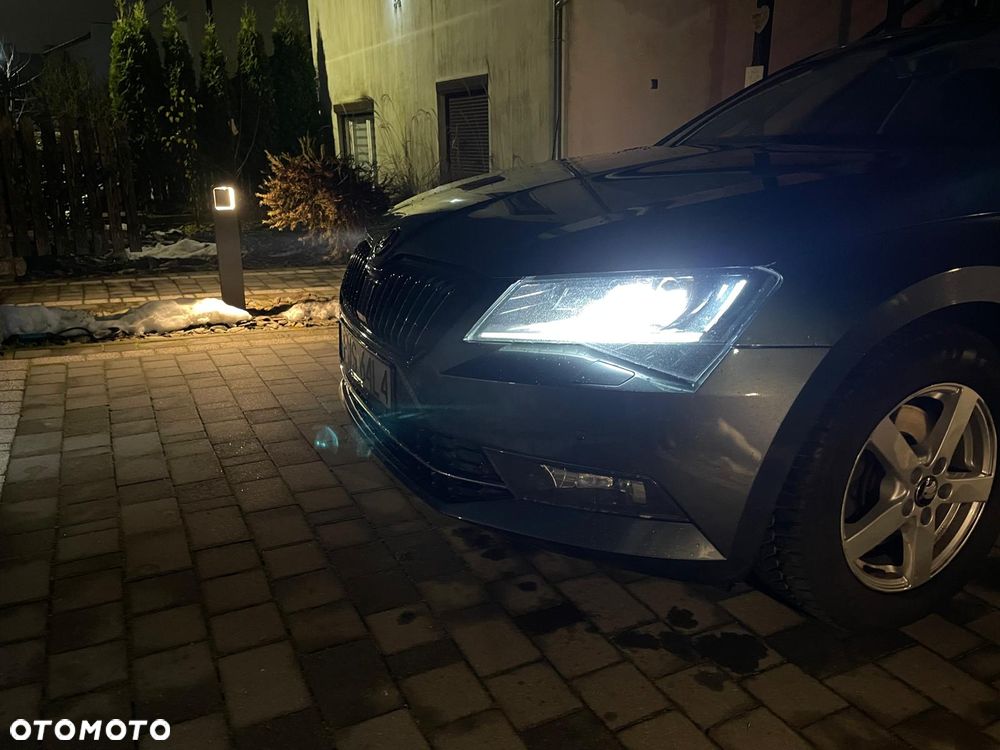 Skoda Superb 2.0 TDI DSG Style - 5