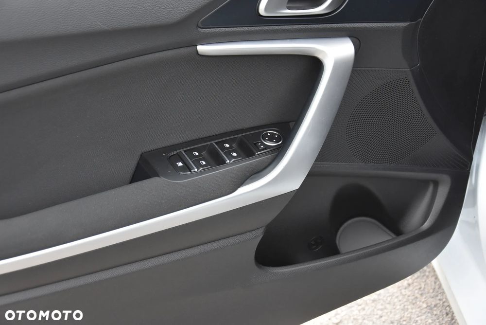 Kia Ceed 1.4 CVVT ISG Vision - 27