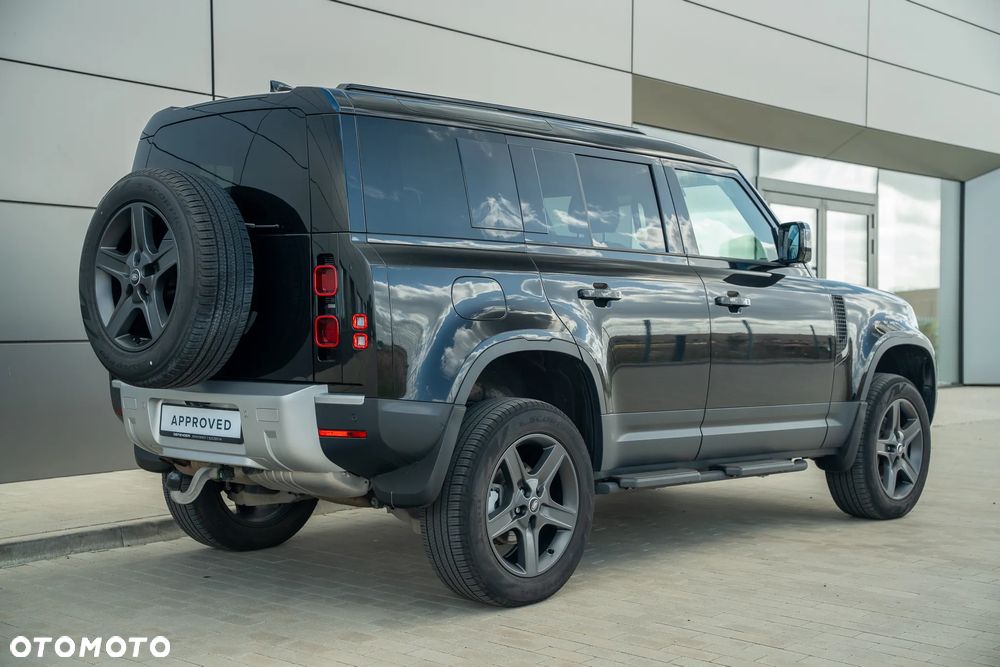 Land Rover Defender - 8