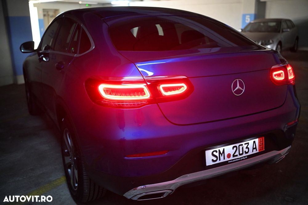 Mercedes-Benz GLC 300 4Matic 9G-TRONIC Exclusive - 12