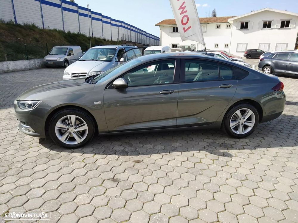 Opel Insignia Grand Sport - 10