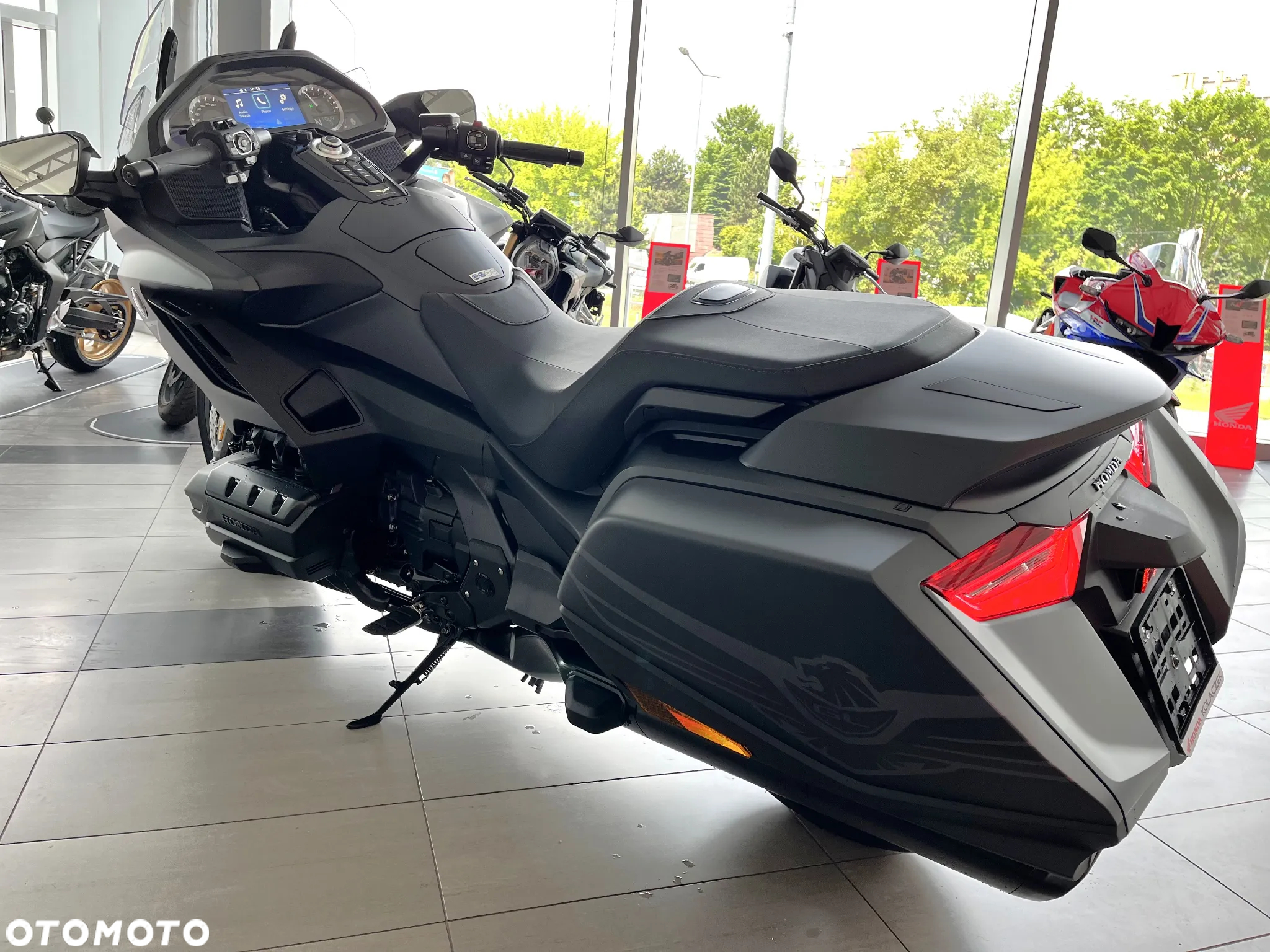 Honda GL - 5