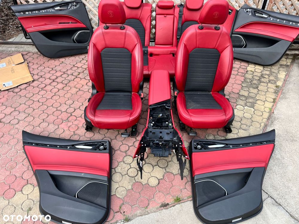 Fotele Pół skóry Tapicerki Alfa Romeo Stelvio - 2
