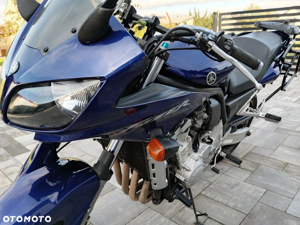 Yamaha FZS - 13